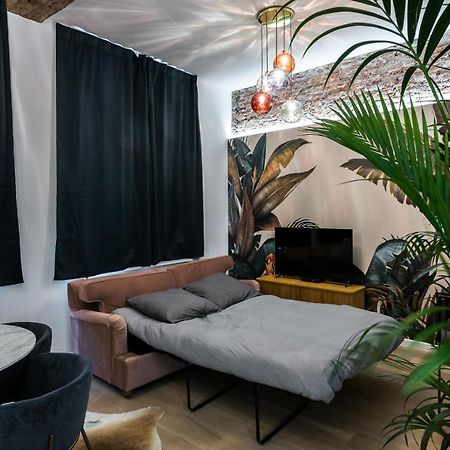 Beautiful Appartment In The Heart Of Антверпен Экстерьер фото