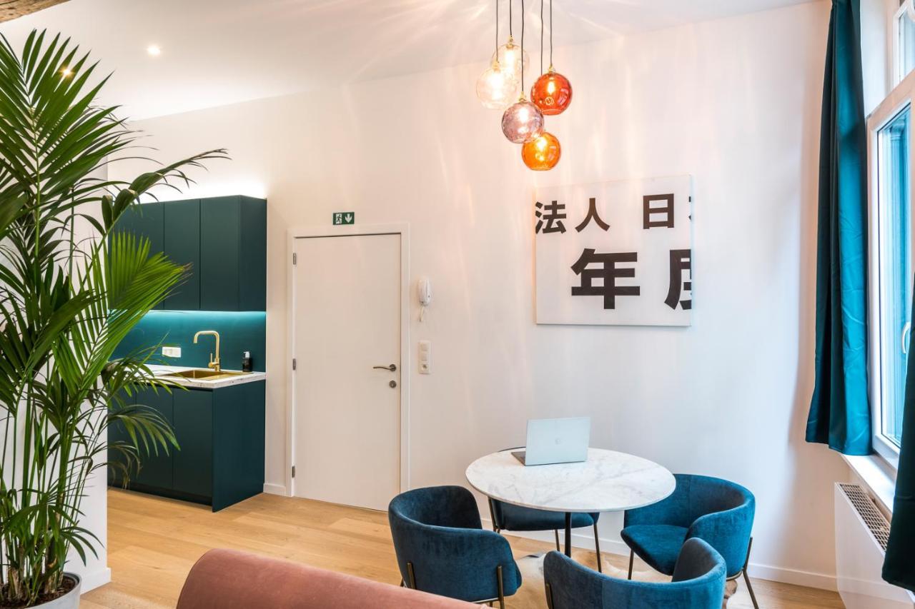 Beautiful Appartment In The Heart Of Антверпен Экстерьер фото
