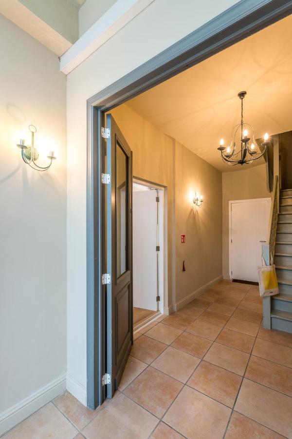Beautiful Appartment In The Heart Of Антверпен Экстерьер фото