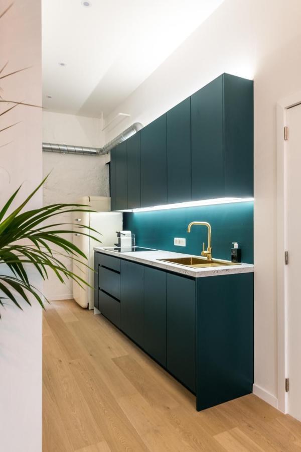 Beautiful Appartment In The Heart Of Антверпен Экстерьер фото