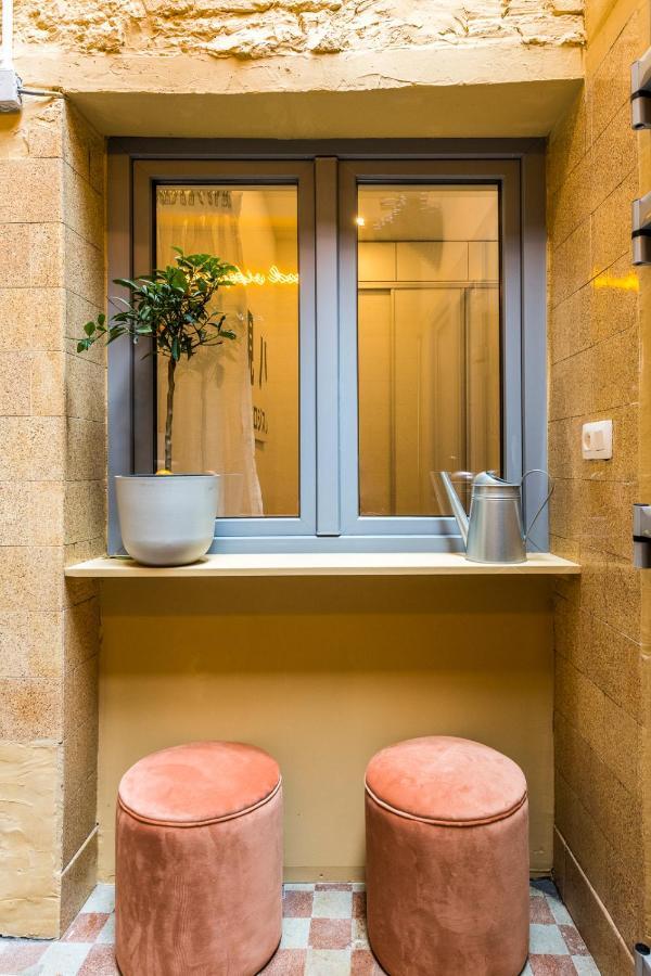 Beautiful Appartment In The Heart Of Антверпен Экстерьер фото